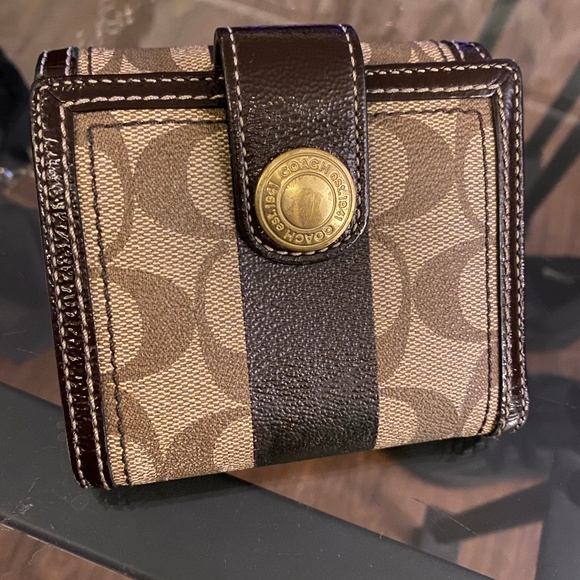 Coach Tri-Fold Brown Wallet - Picture 2 of 6